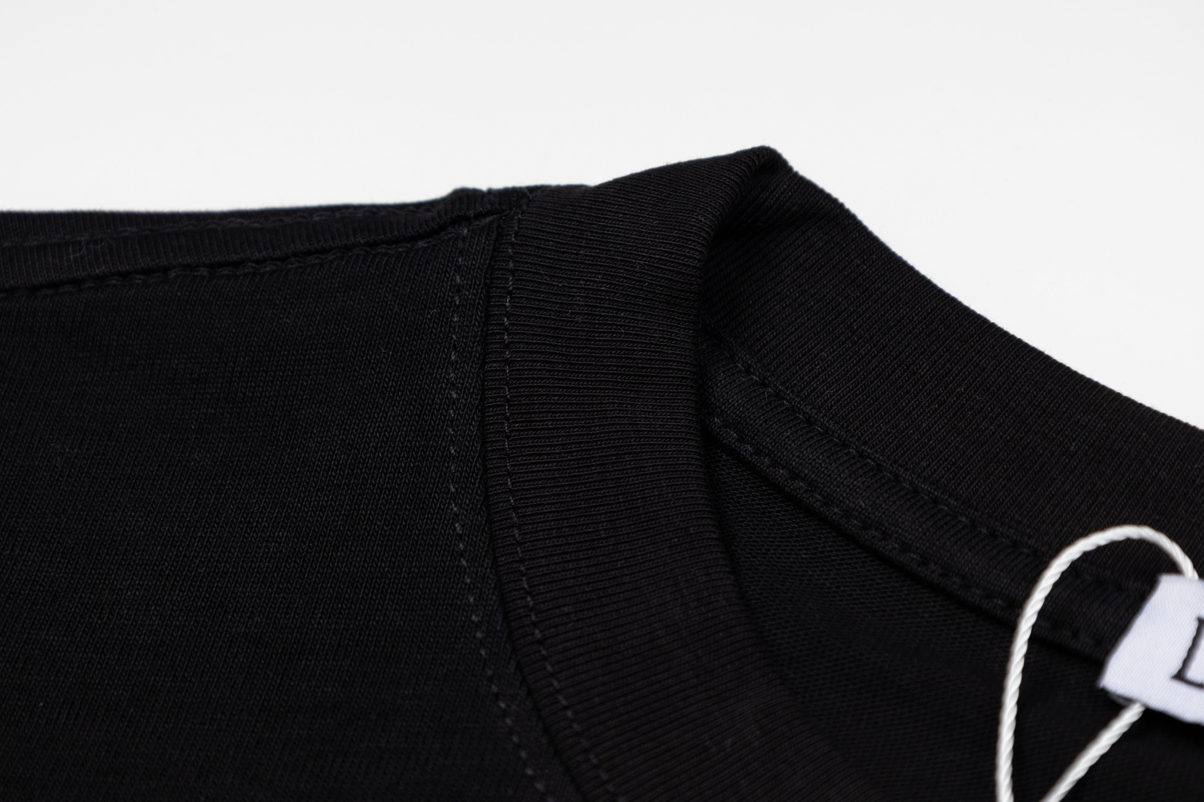 U1R76A42 Popular T-shirts