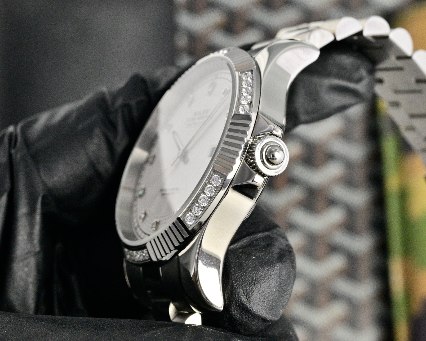 L1R36L65 Popular Watches