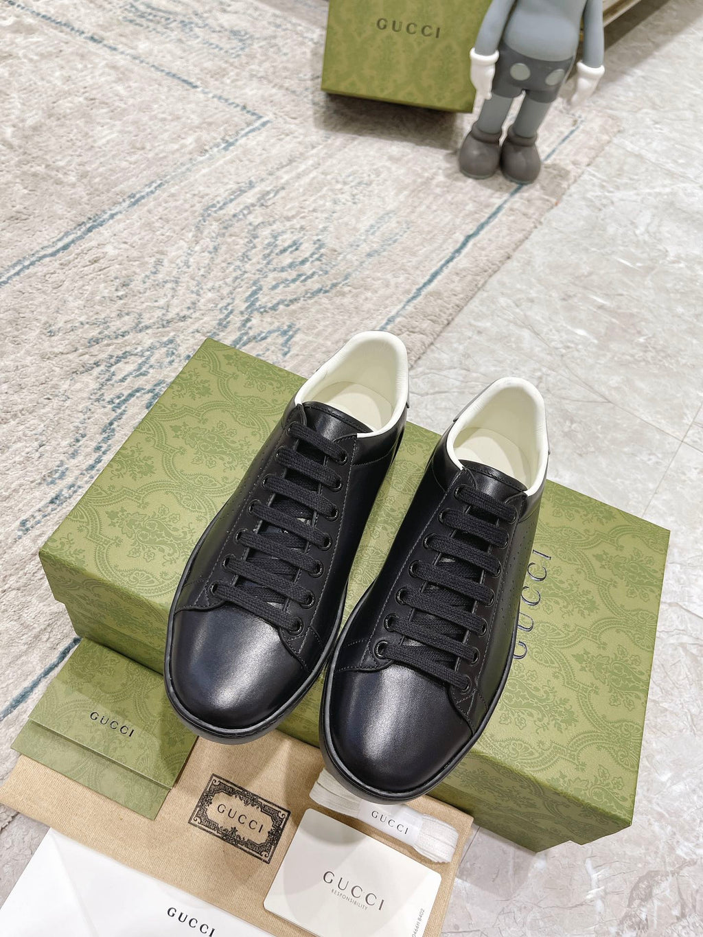 Z2Q105B198 Popular high-quality Shoes