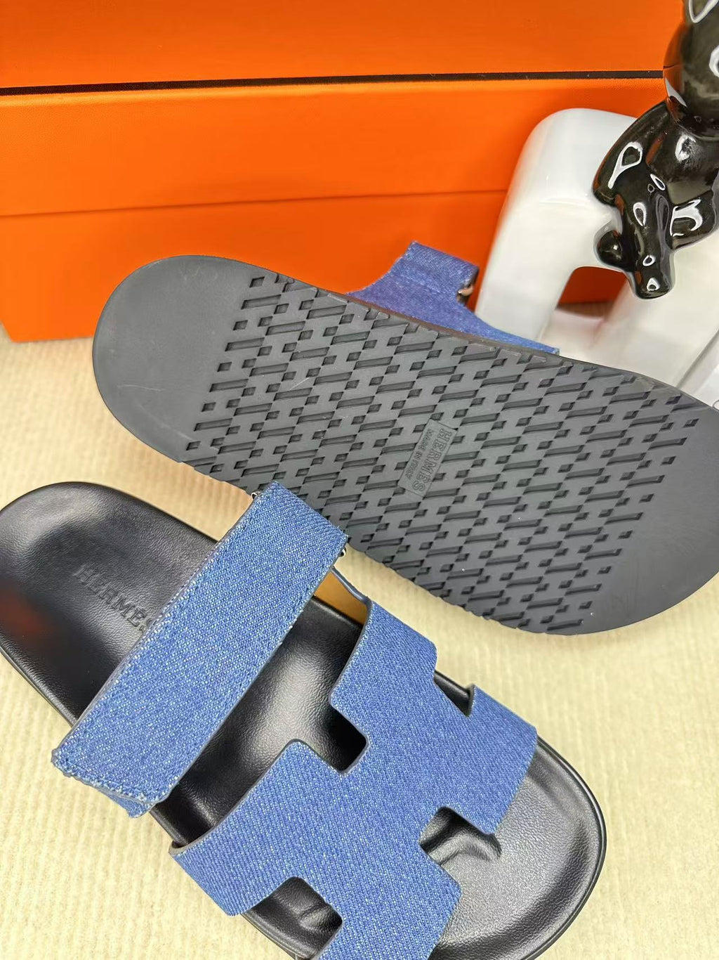 Z2Q55H27 Popular  leather shoes