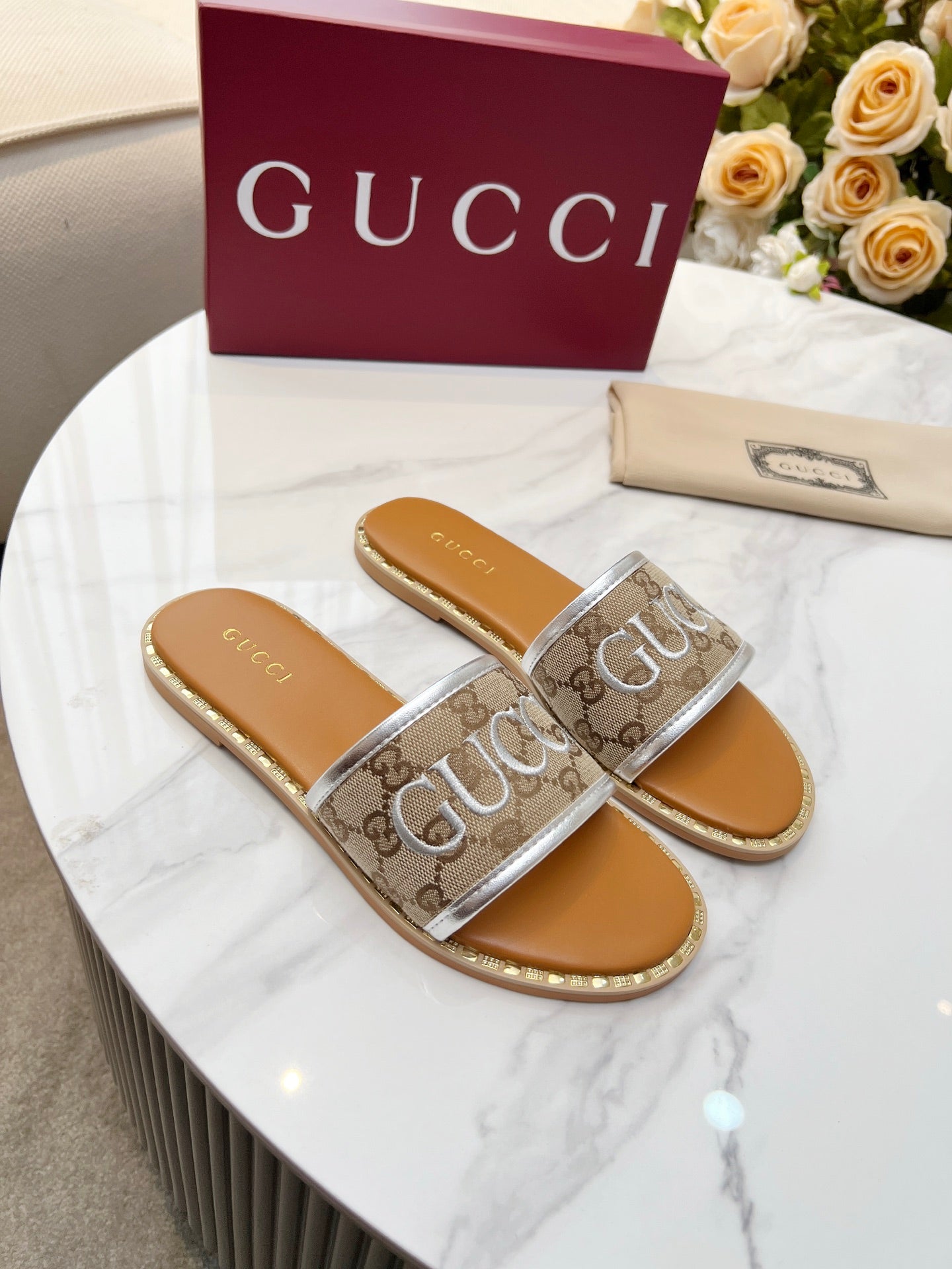 Z2Q55B29 Popular high-quality  Shoes