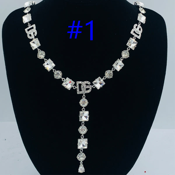X1Q85A13X Popular Necklace