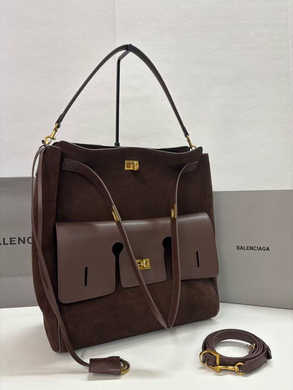 B1P36J121 Popular leather bag