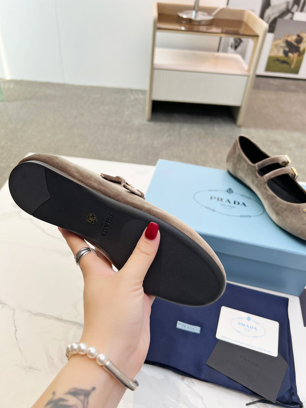 Z2Q105P404 Popular high-quality Shoes