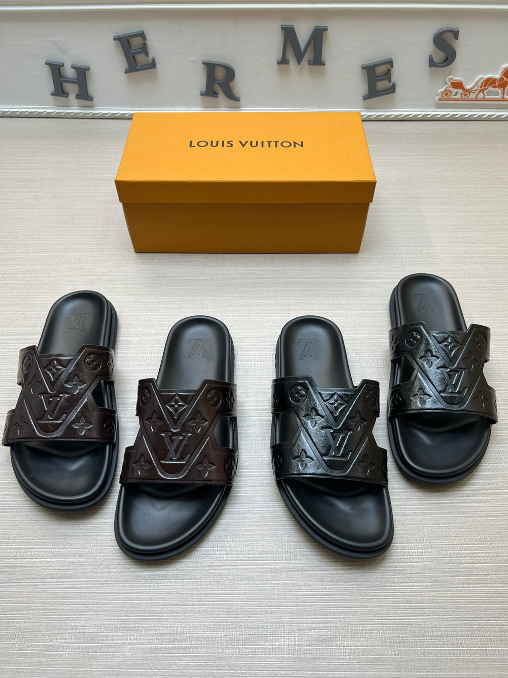 Z5ZE67 Popular slippers