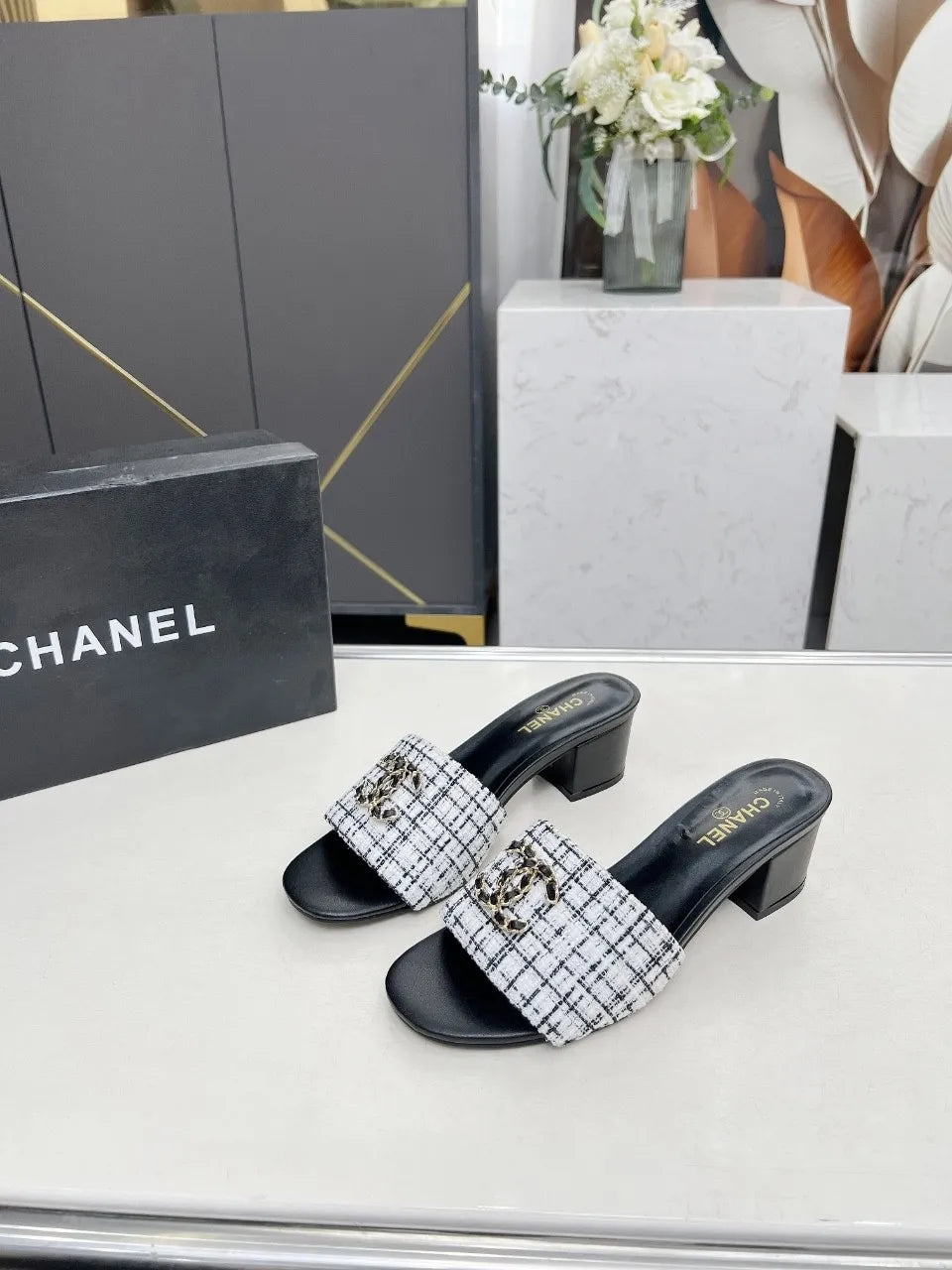 Z2Q55B30 Popular high-quality  Shoes