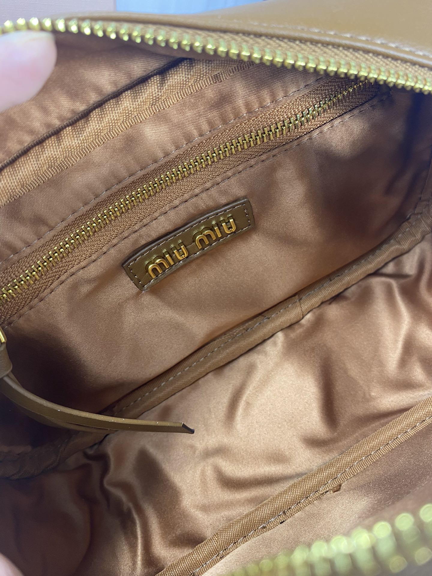 B1P46A152 Popular leather bags