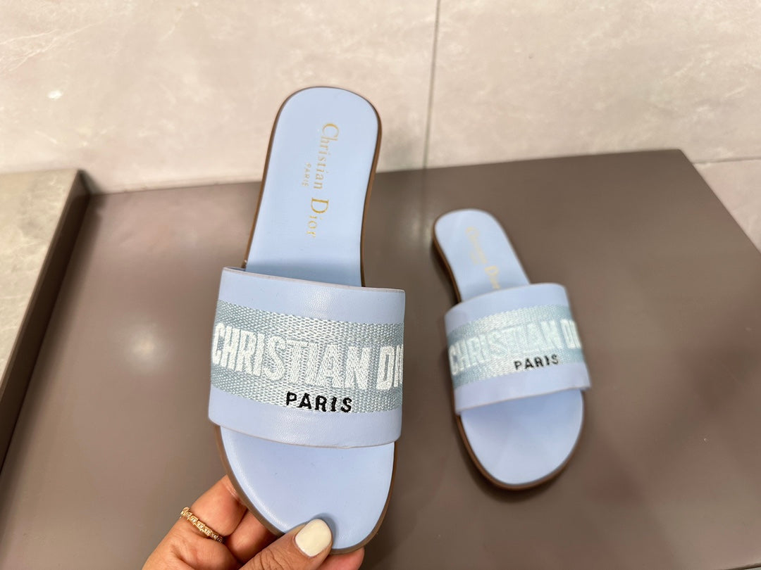 Z1ZD32 Popular slippers