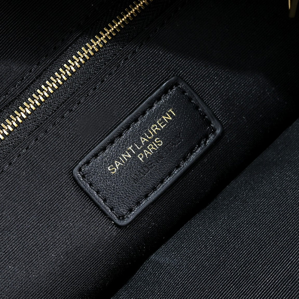B1N36SL18 Popular  Purse