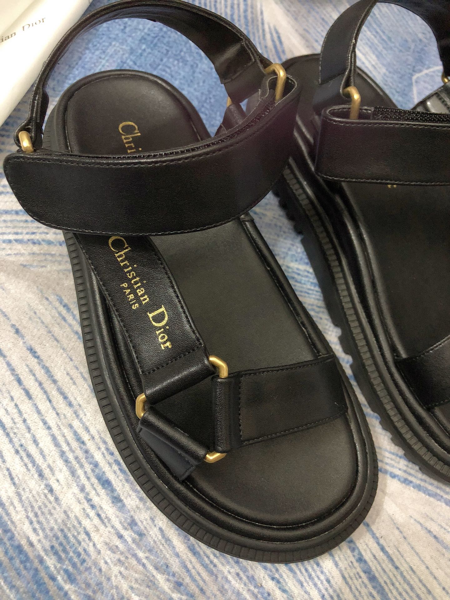 Z1ZD8 Popular sandals