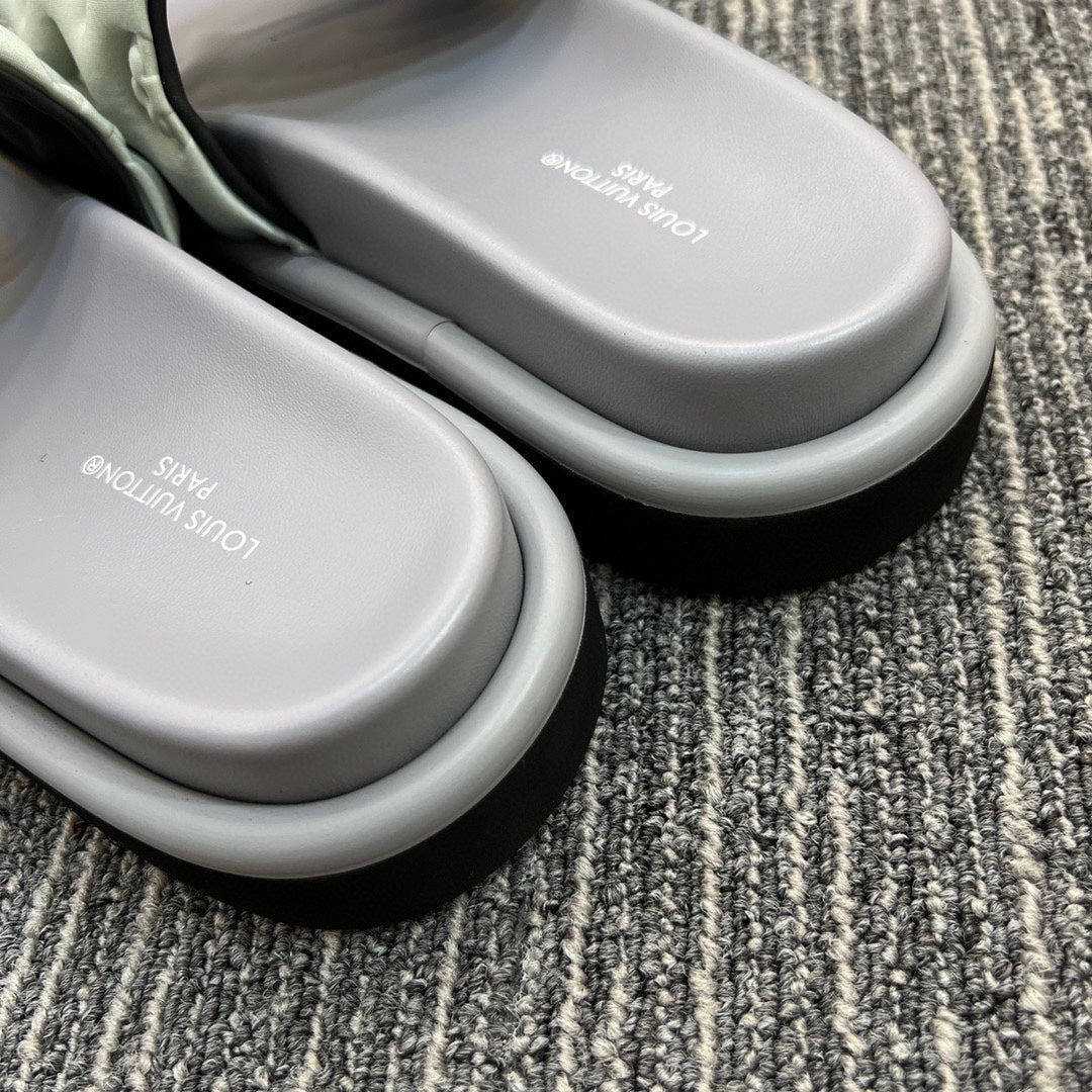 Z5YE116 Popular Slippers