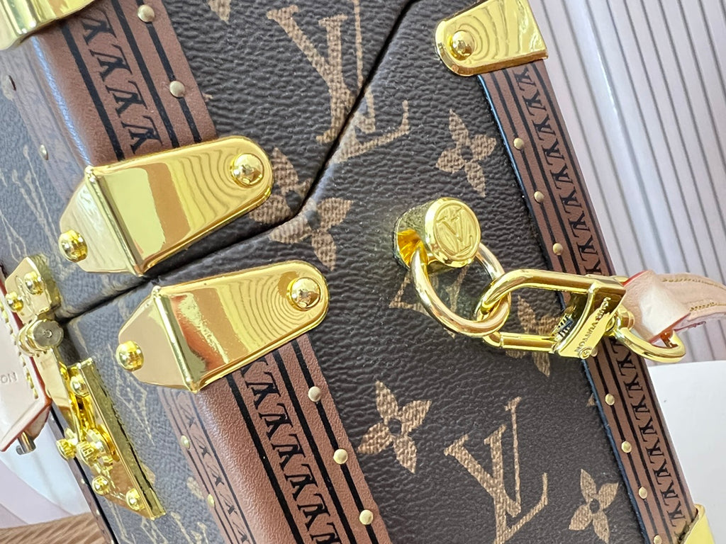 B1X34E276 Popular  leather bag 