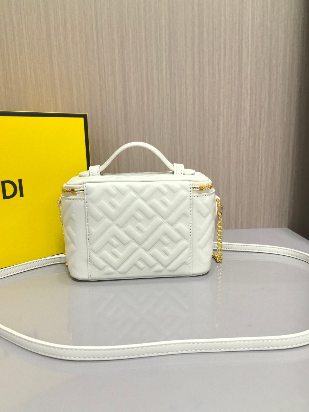 B1R15F59  Popular  bag