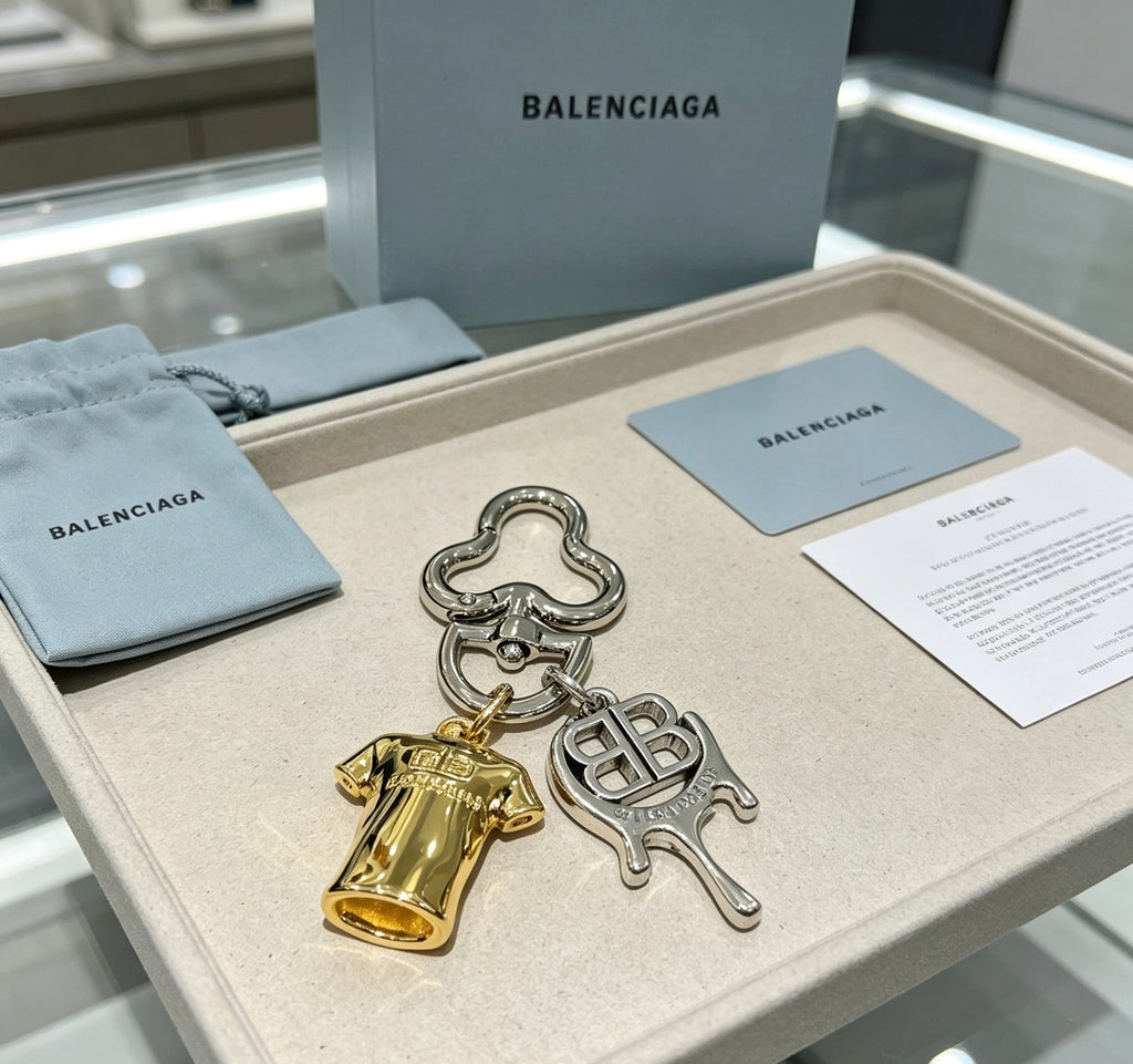 A1R76J102 Popular bag 's charms accessories