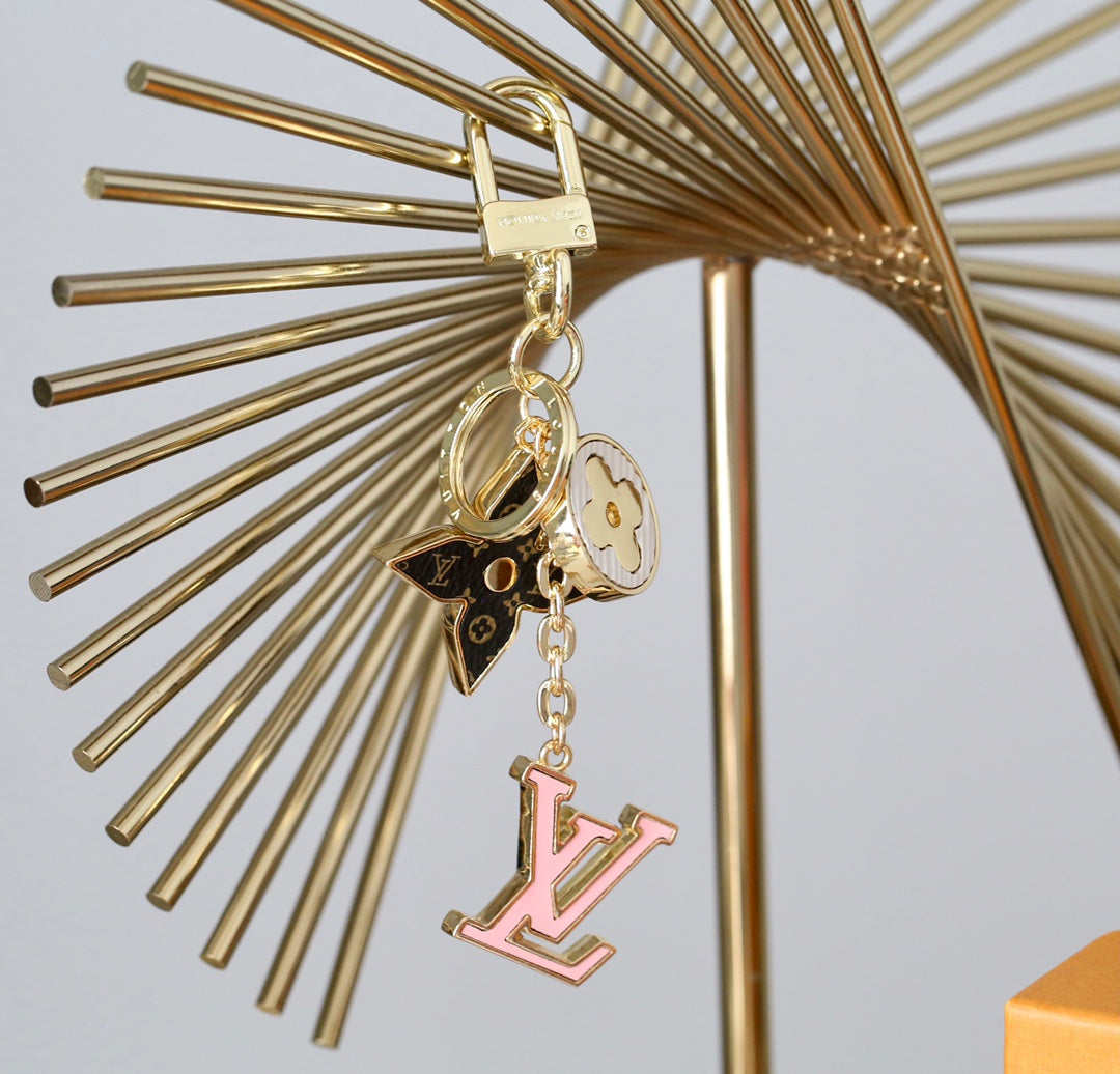 A1X65E13  Popular Keychains