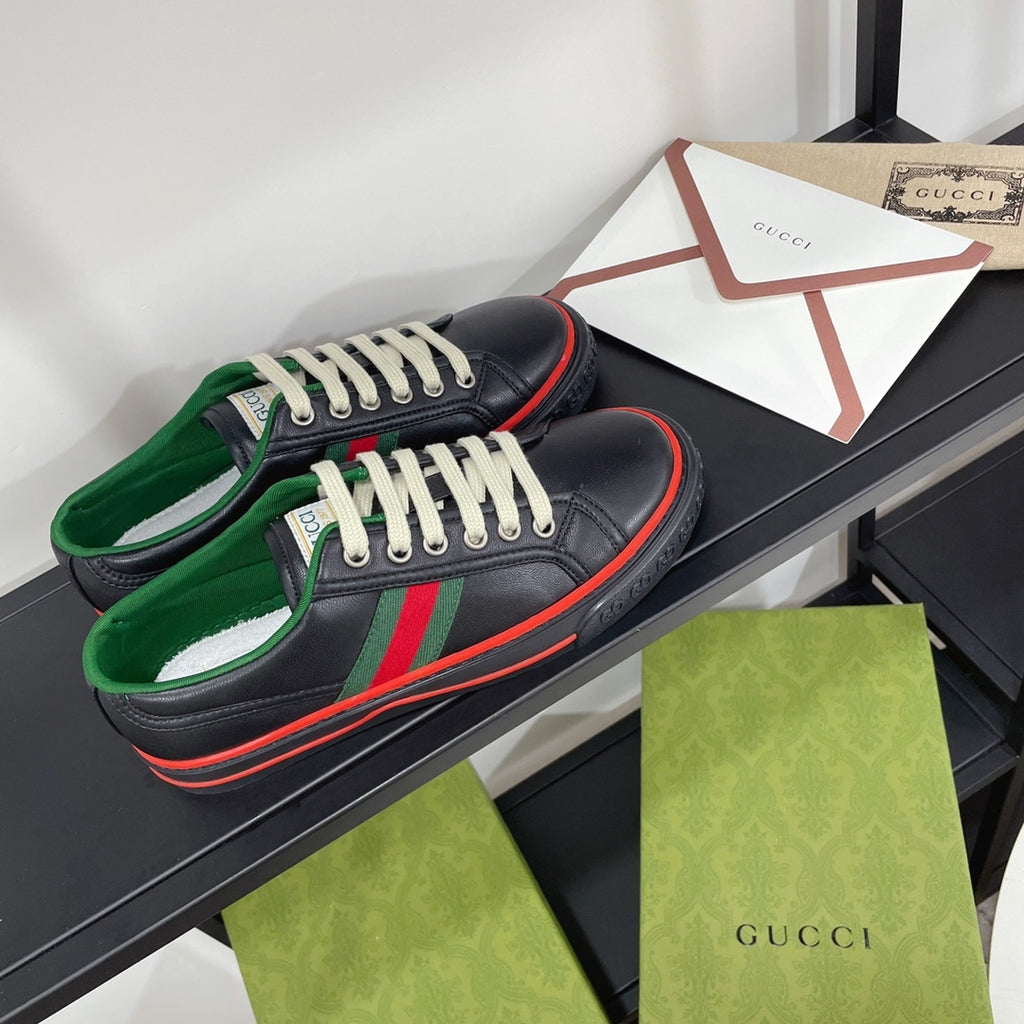 Z2Q105B214 Popular high-quality Shoes