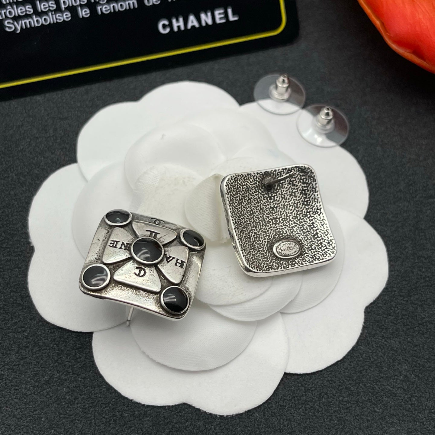 X1Z95C45E Popular Earrings