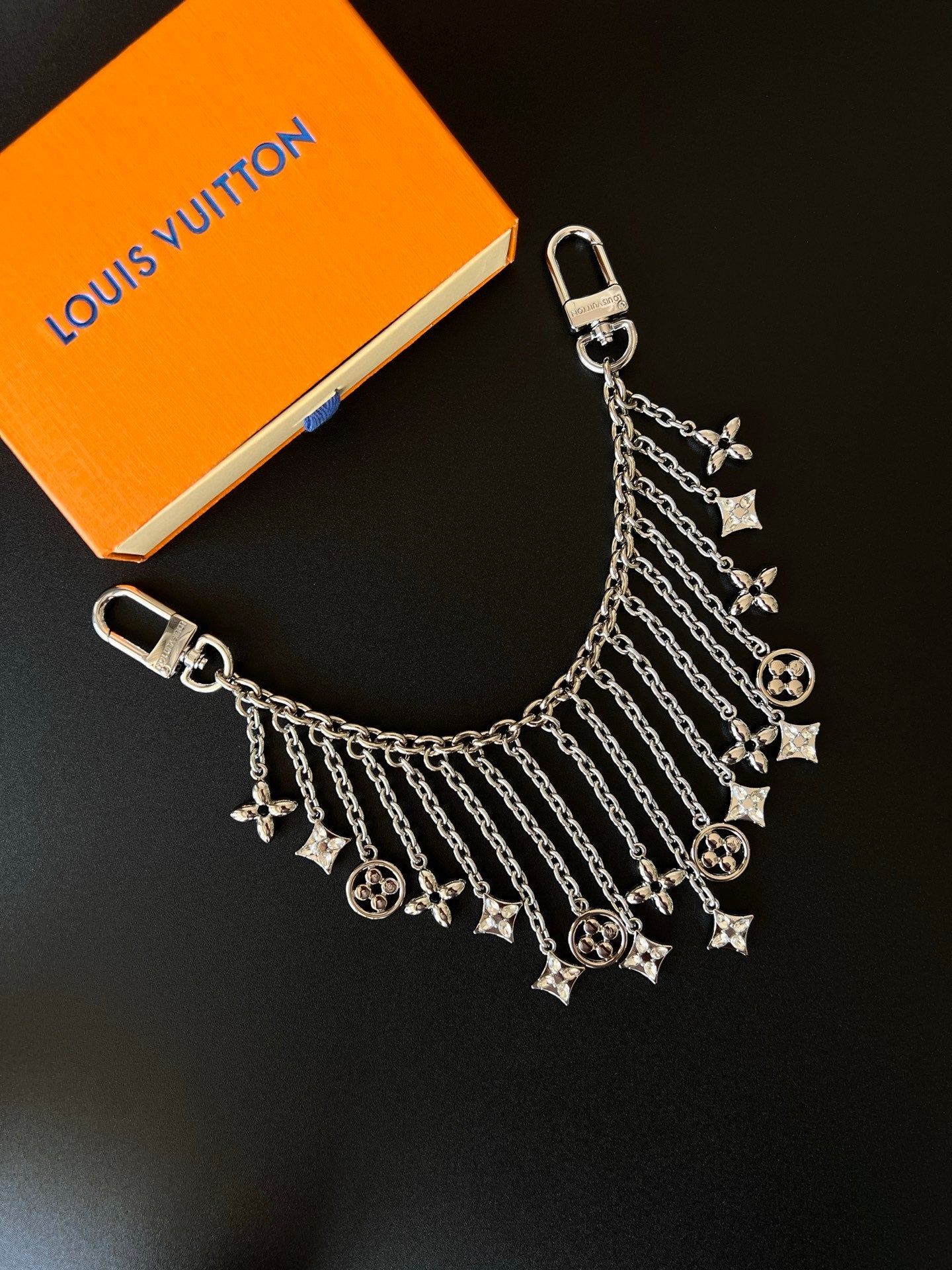 A1R76E45 Popular bag 's charms accessories