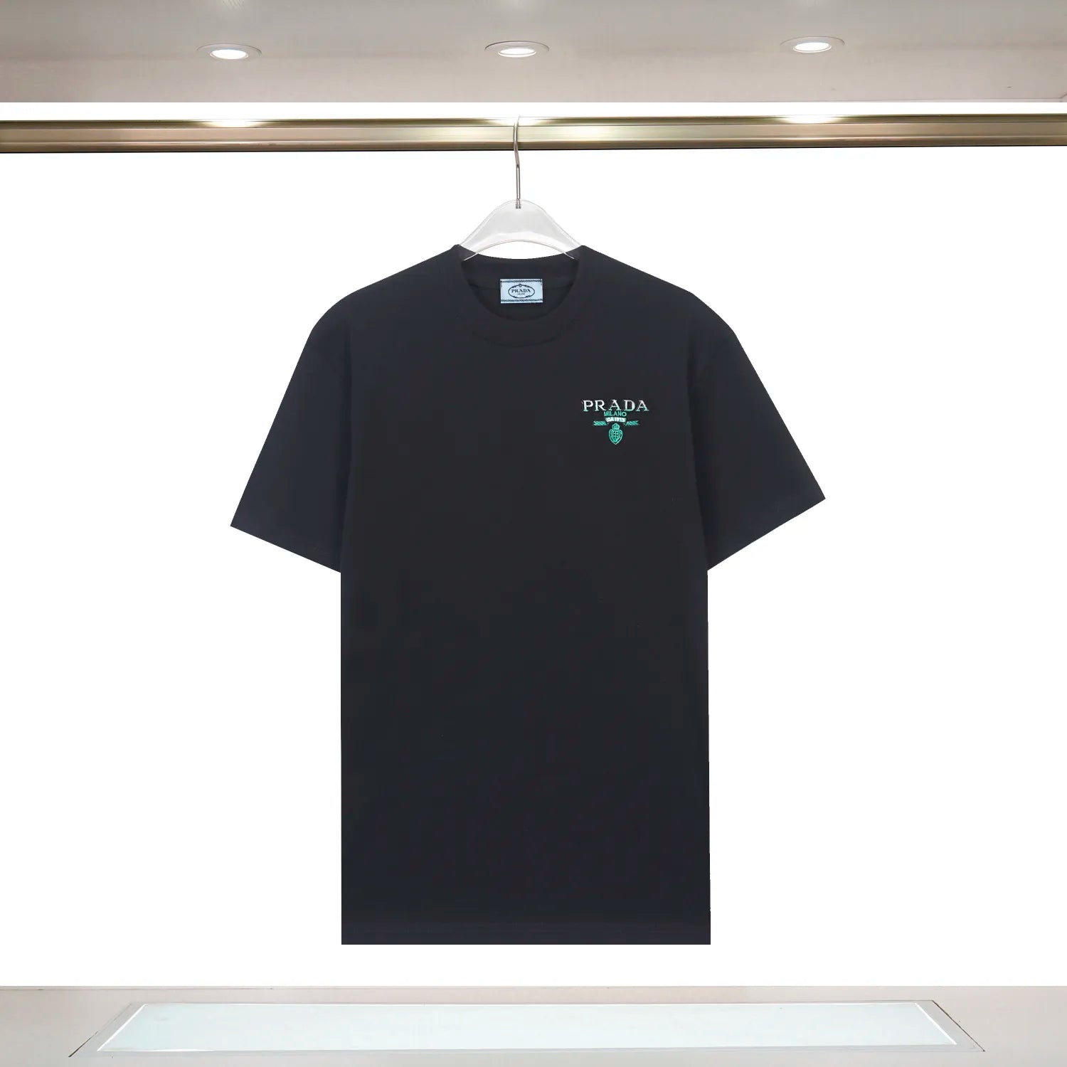 U1W25P24  Popular T-shirts