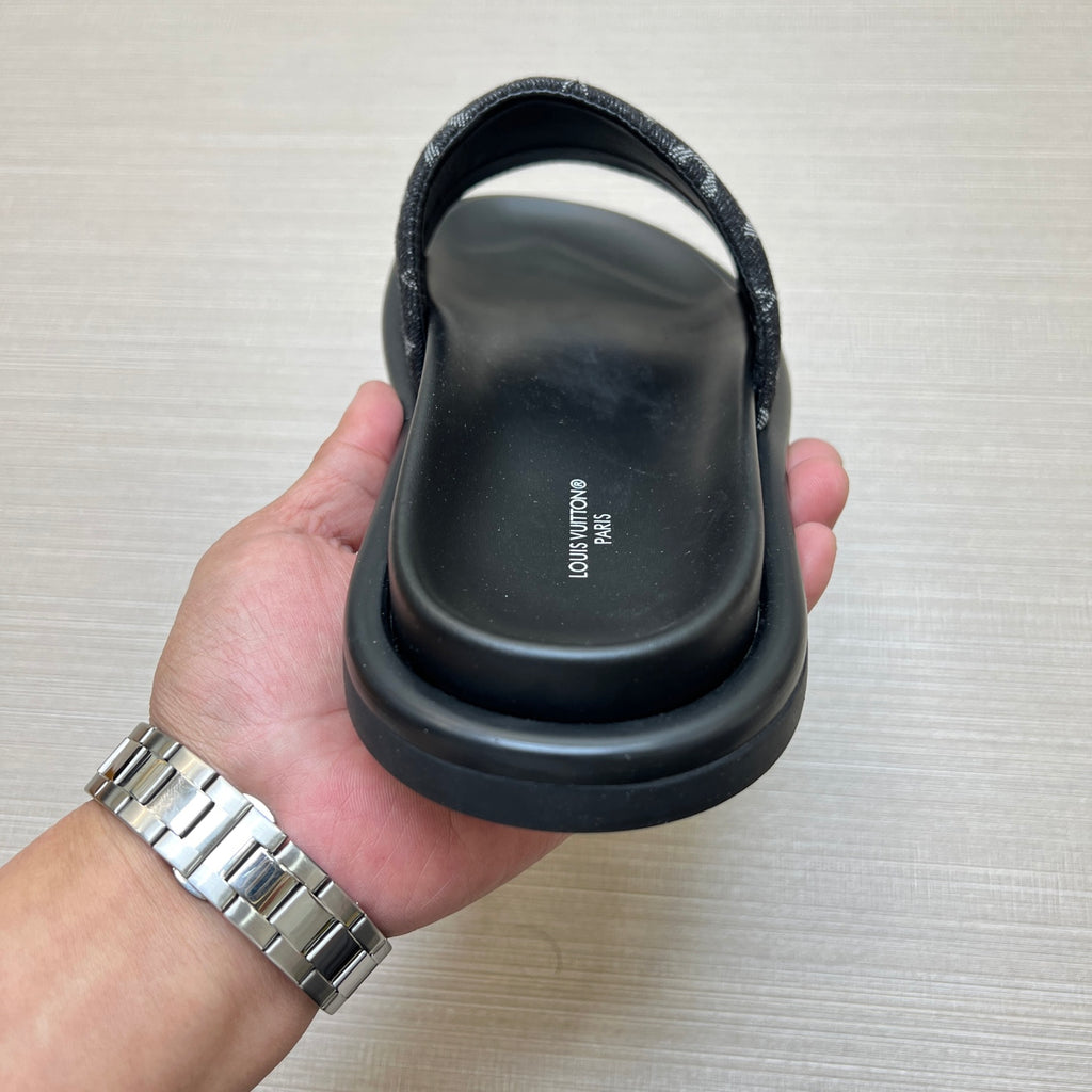 Z5Z35E302 Popular Slippers
