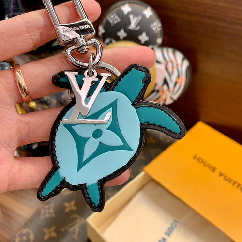 A1Q105E13 Popular bag 's charms accessories