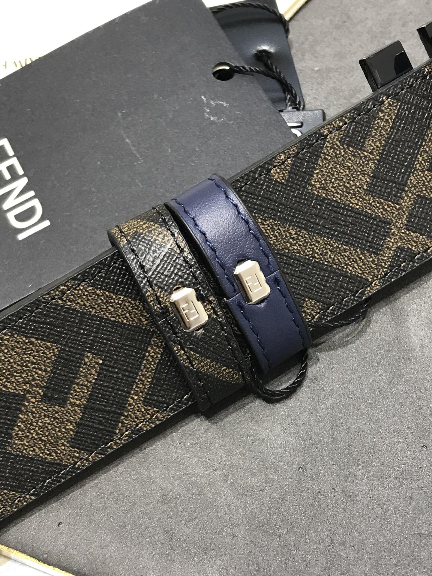 P1Q64F77 Popular   High quality belt With full package