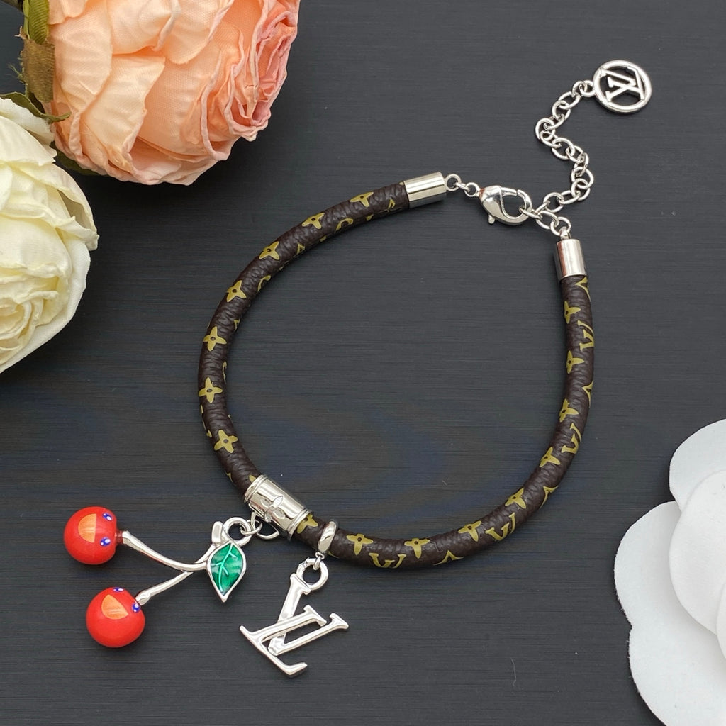 X1N36E82X Popular  Bracelets