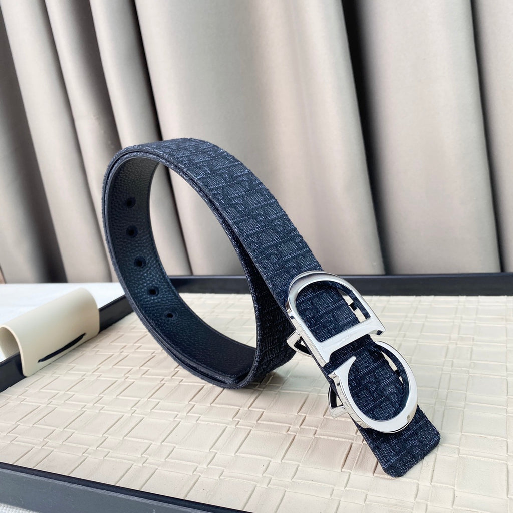 P1Q64D37  Popular    High quality belt With full package