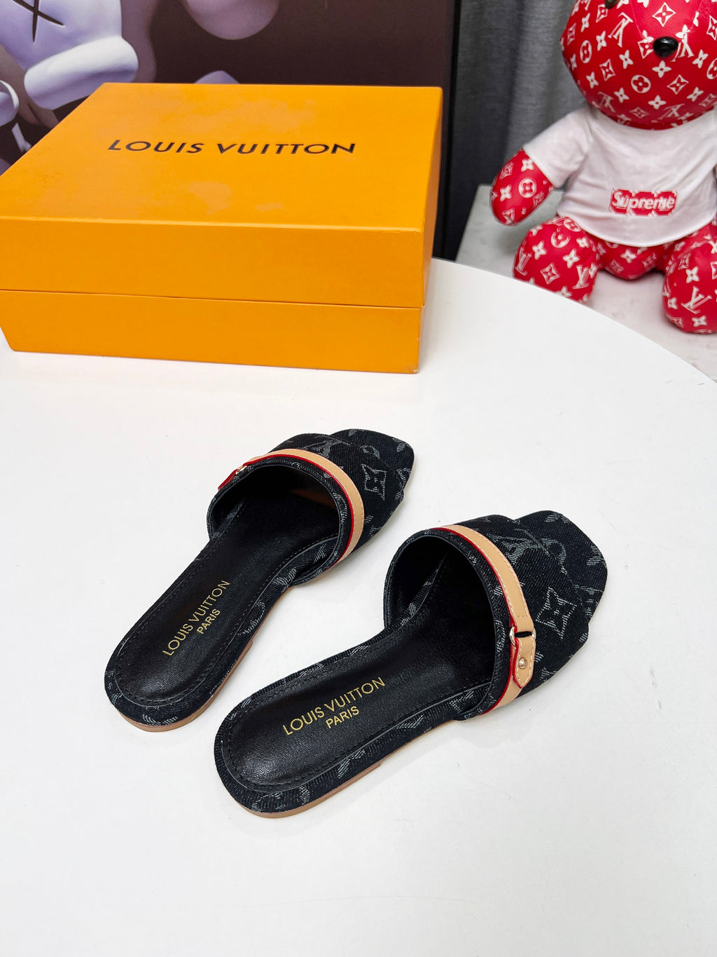 Z2R45E23  Popular high-quality shoes