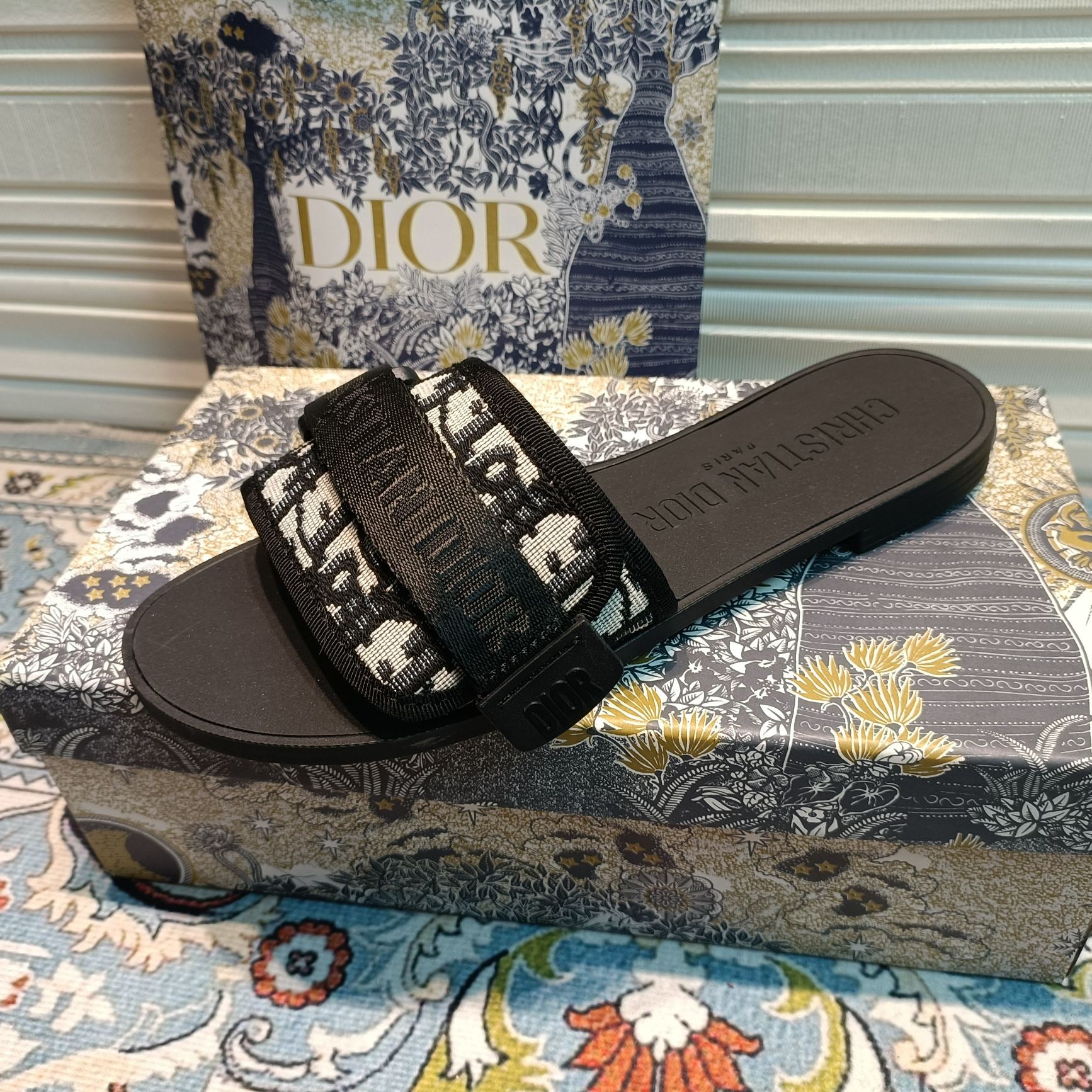 Z1ZD20 Popular Slippers