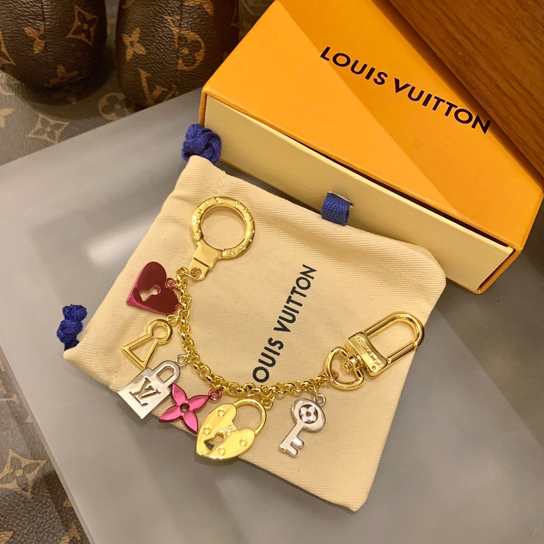 A1Q95E12 Popular bag 's charms accessories