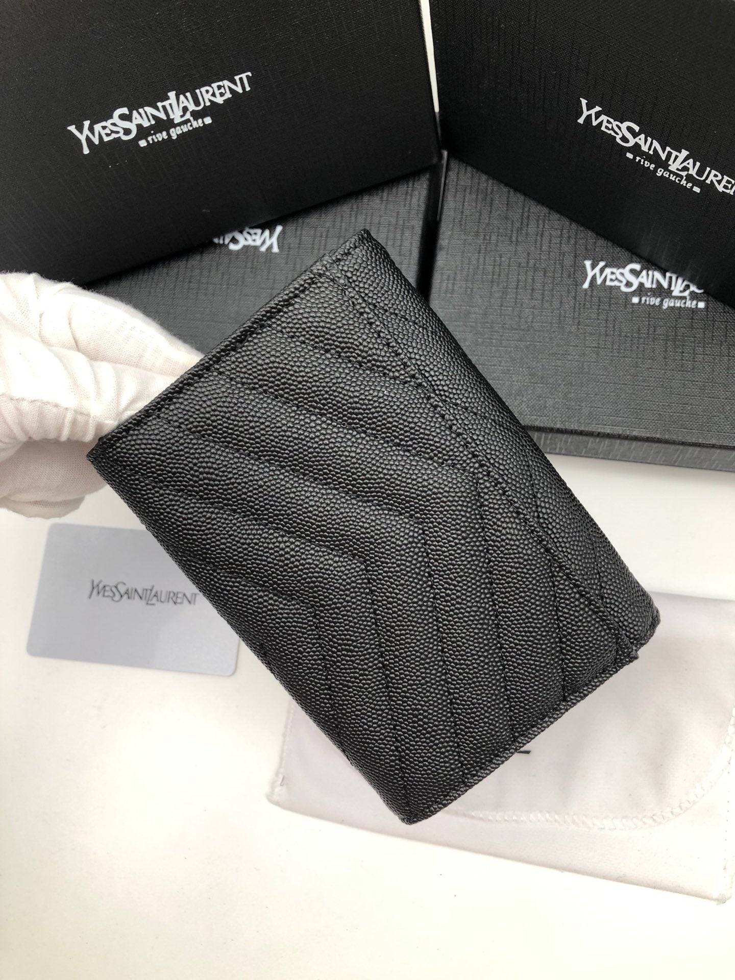 B1P36SL13 Popular card holder