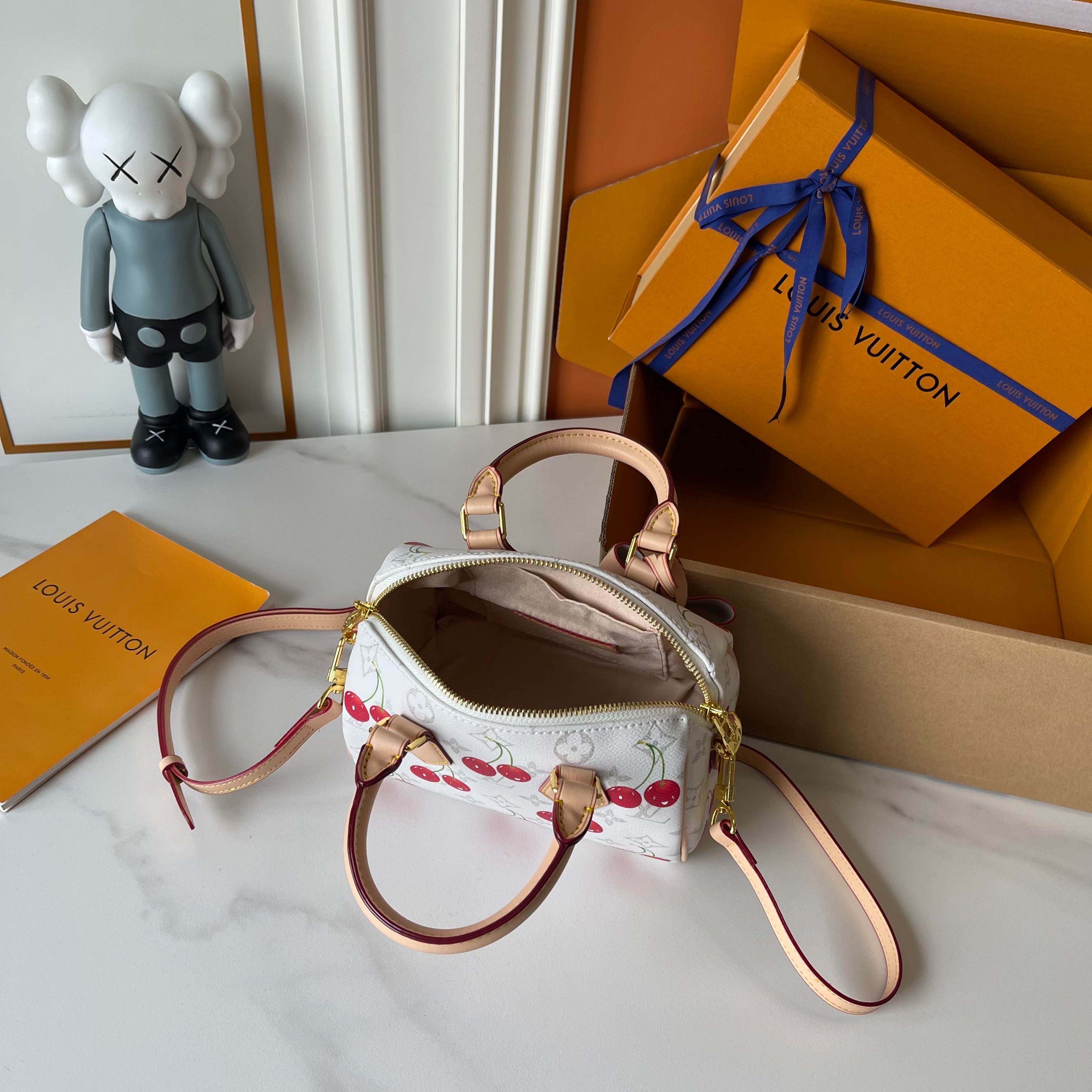 B1P46E50 Popular leather bag