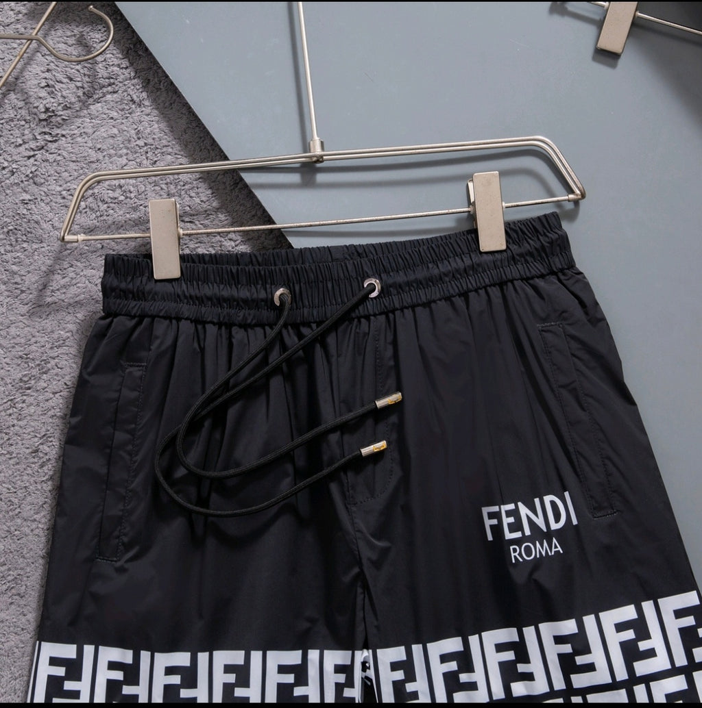U1N36F25 Popular shorts