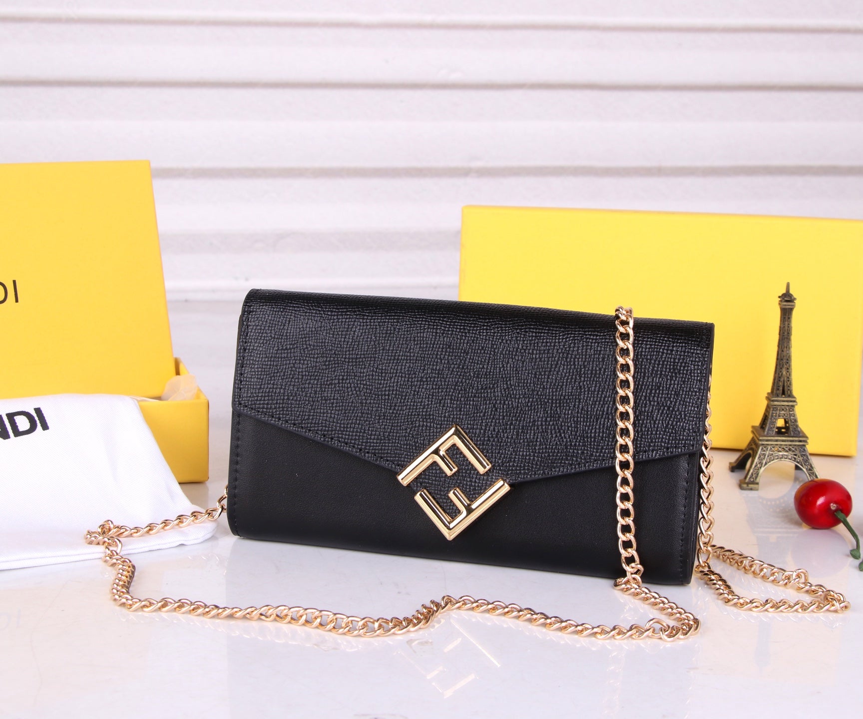 B1P36F103 Popular leather bag