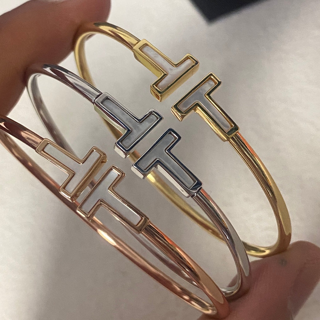 X1Q85T30K  Popular Bracelets