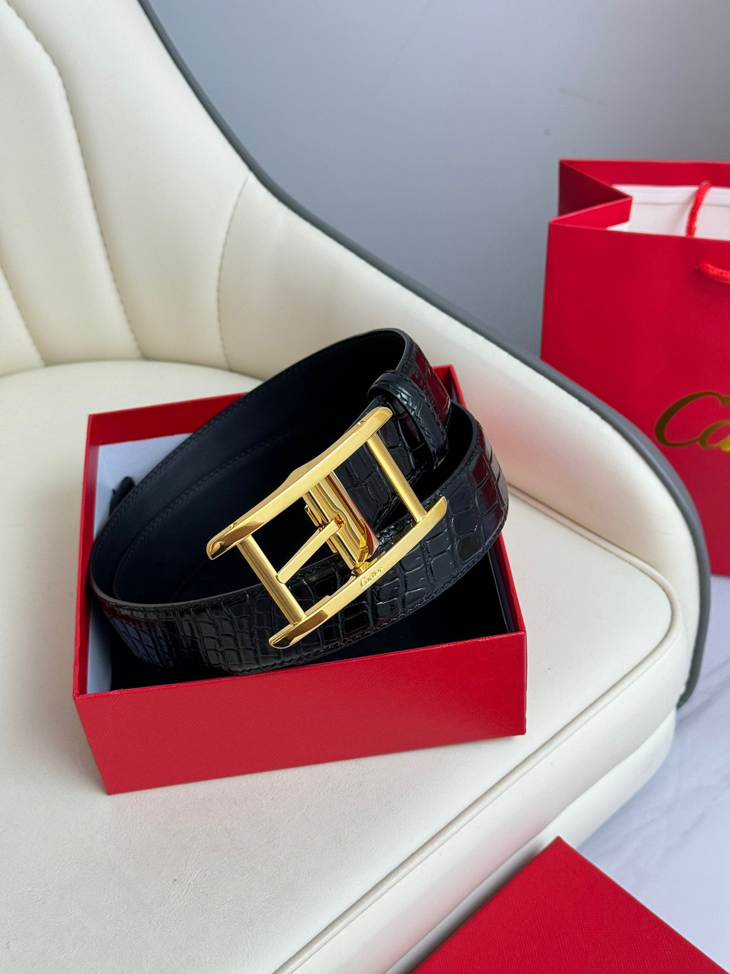P1W15K172 Popular   High quality belt With full package