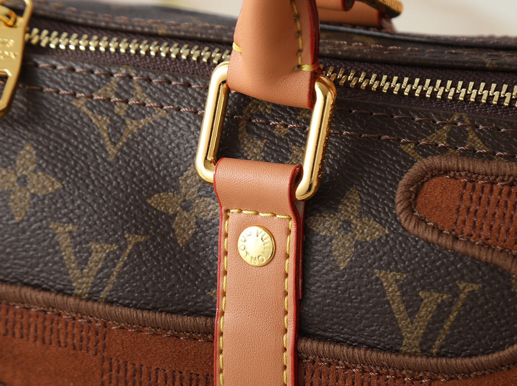 B1P46E31 Popular leather bag