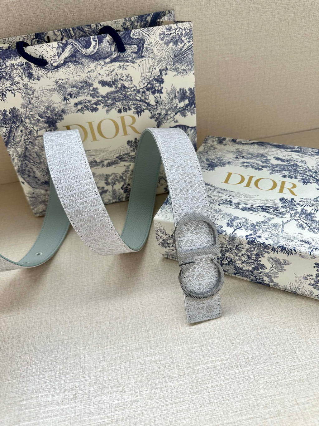 P1R55D197 Popular   High quality belt With full package