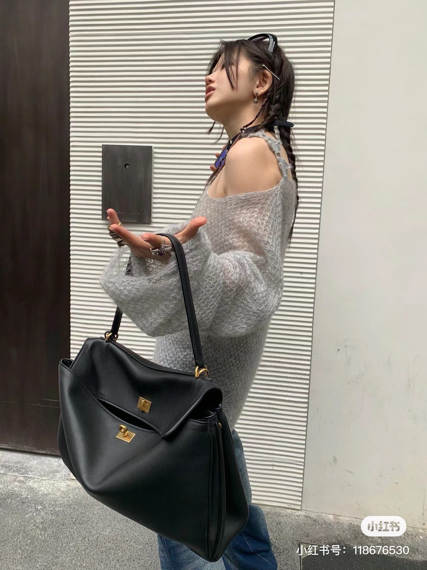 B1P36J123 Popular leather bag