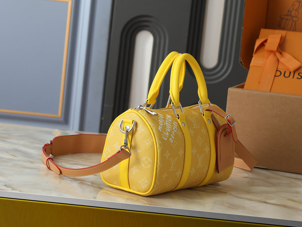 B1R76E50 Popular leather bag