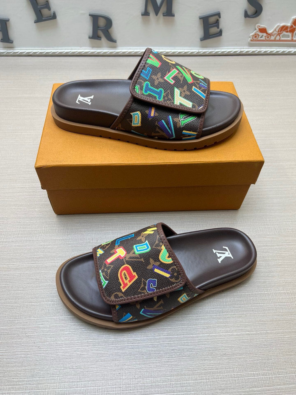 Z5WE247 Popular Slippers
