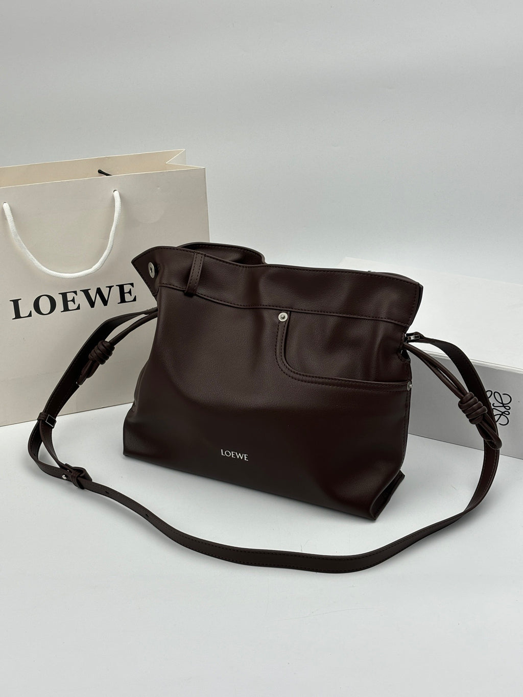 B1P36A47 Popular leather bag
