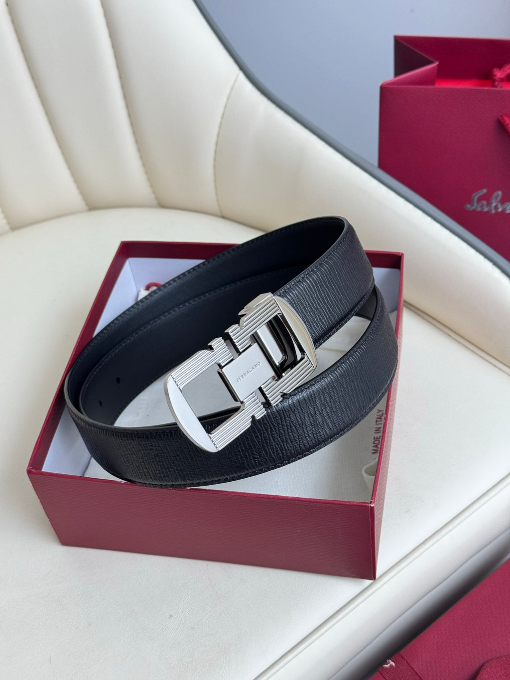P1Q115A54 Popular High quality belt With full package
