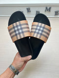 Z5ZR119 Popular slippers