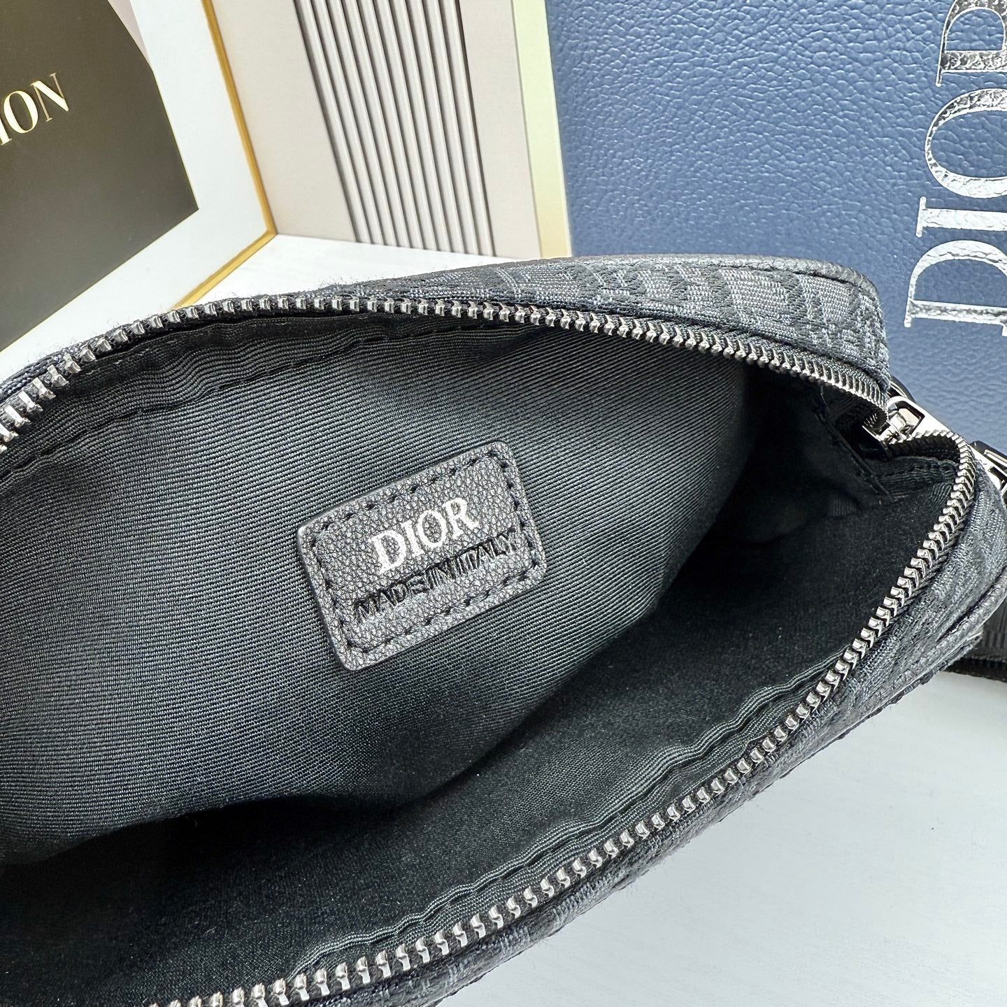 B1R15D66  Popular  bag