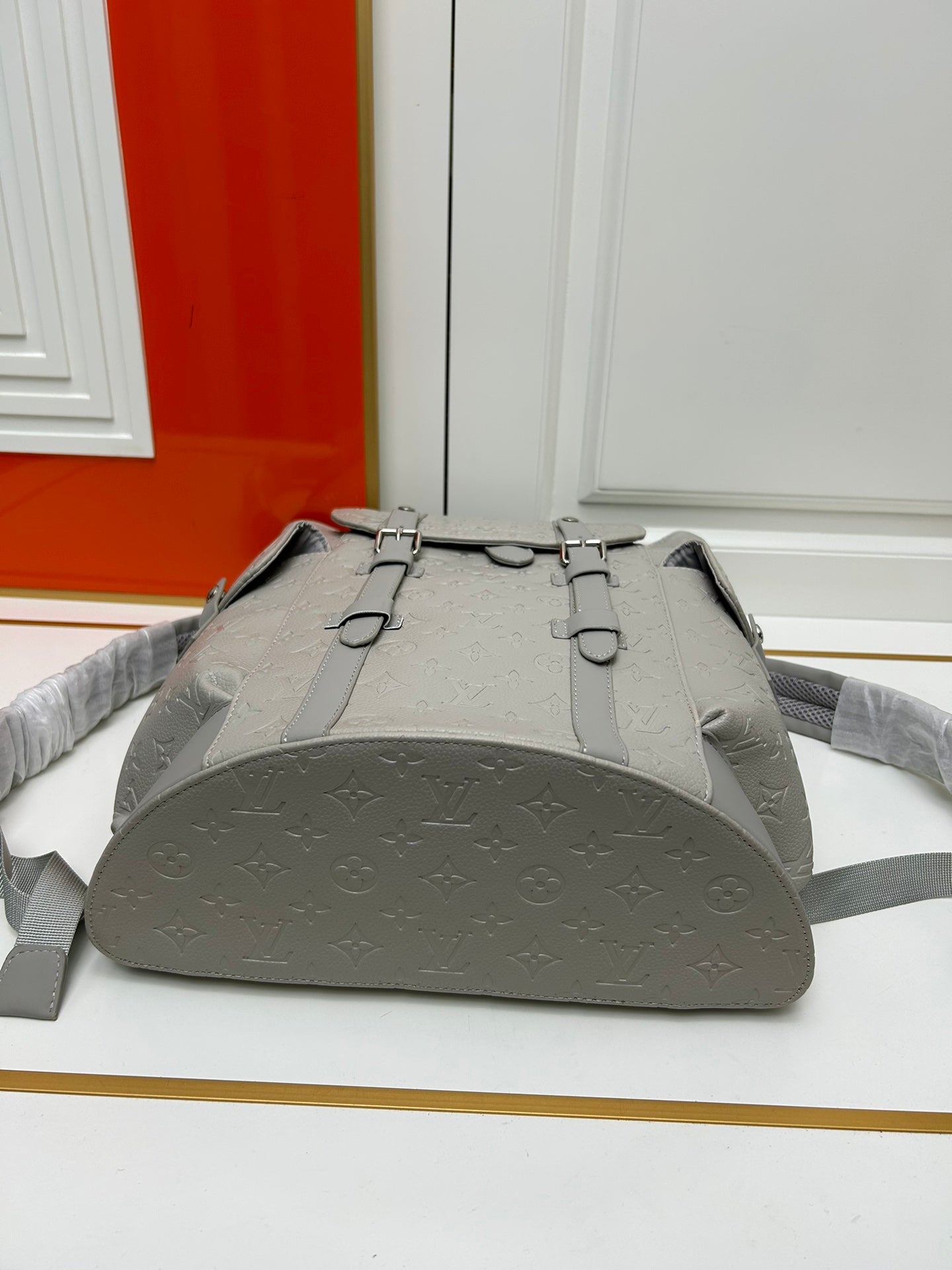 B1W15E68 Popular  leather Backpacks