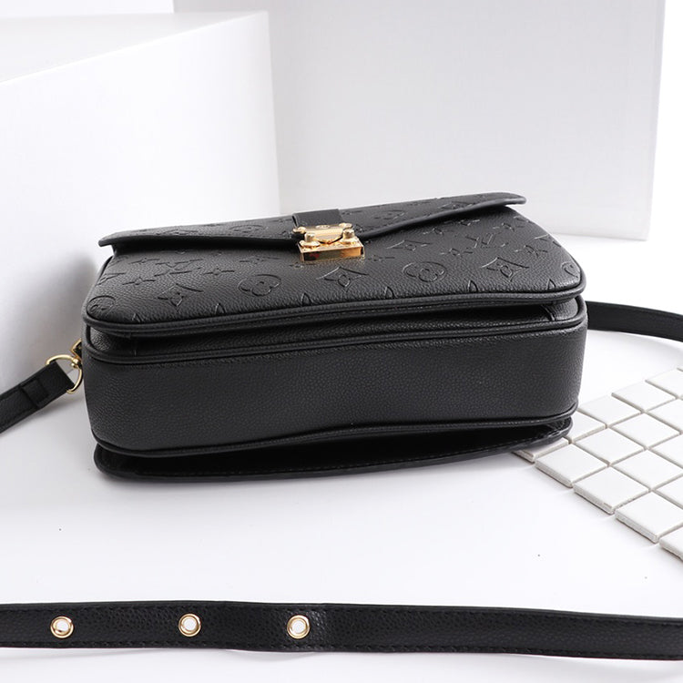 B1X41E92 Popular leather bag 