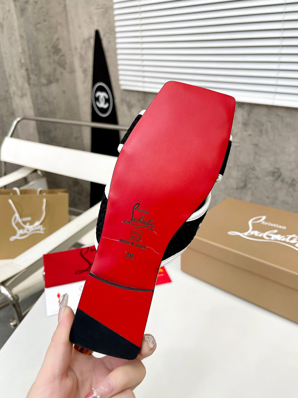 Z2ZA43 Popular leather Slippers