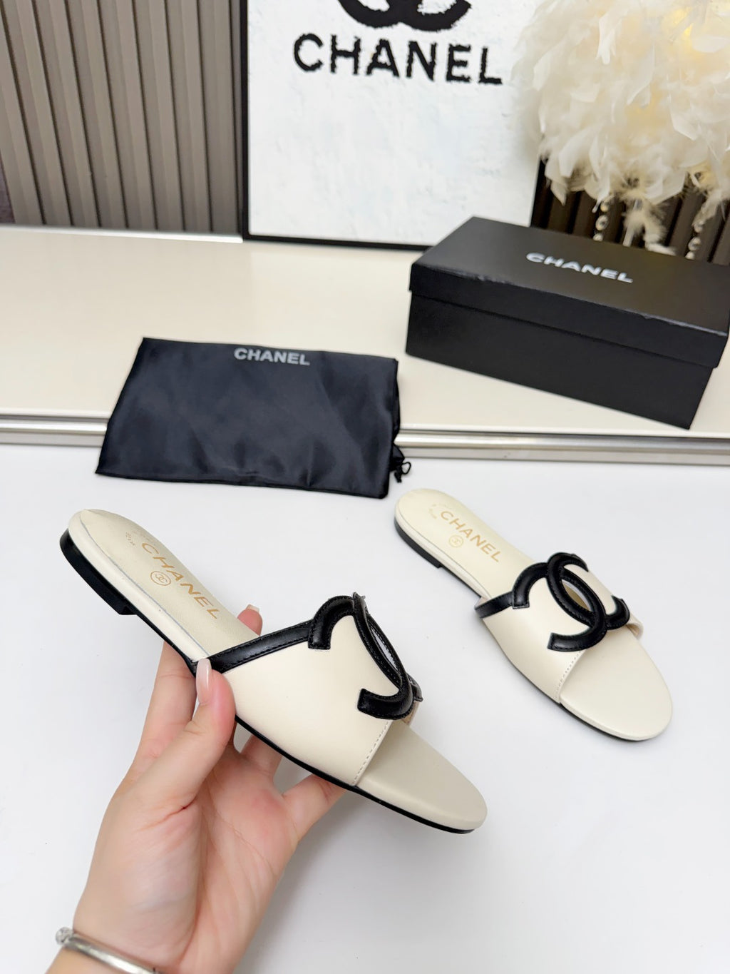 ZPX76C7  Popular high-quality leather slippers